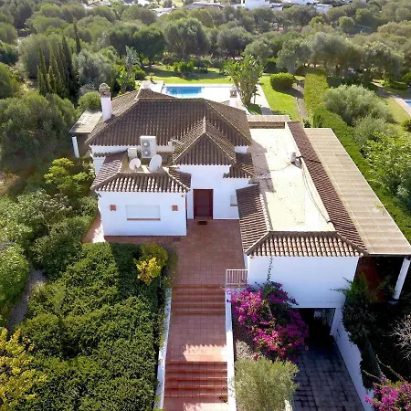 Vila Violeta *